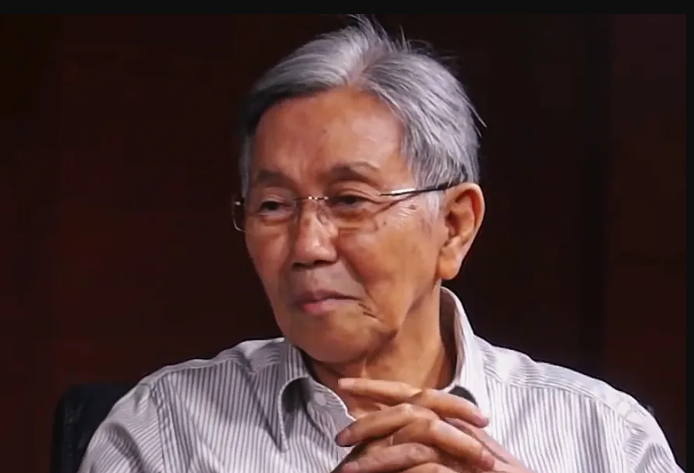 Selamat jalan, Pak Kwik. Ekonom pejuang rakyat yang selalu bicara lantang demi kebenaran.