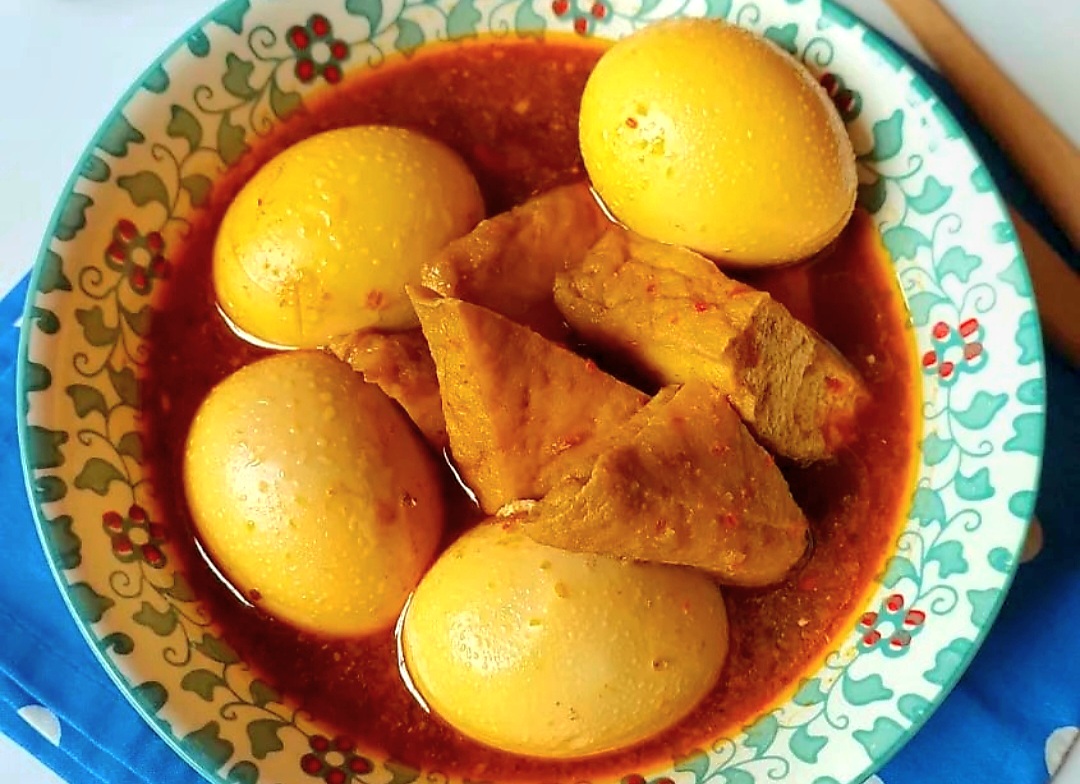 semur tahu telur sederhana dan cocok untuk vegetarian.