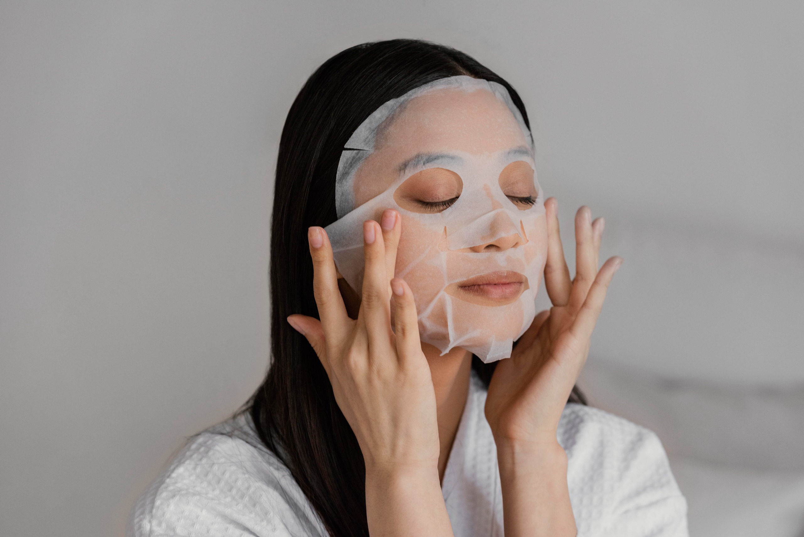 Penggunaan masker wajah.