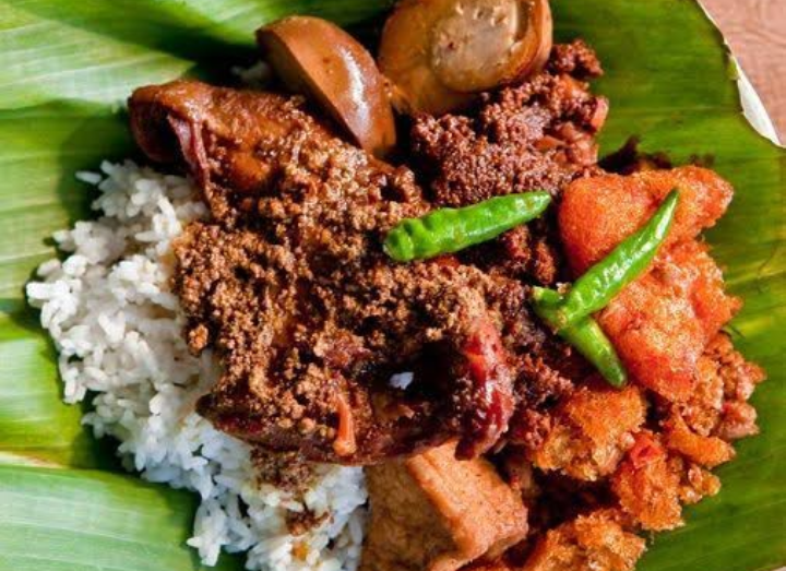 Gudeg asli Jogja yang nikmat.