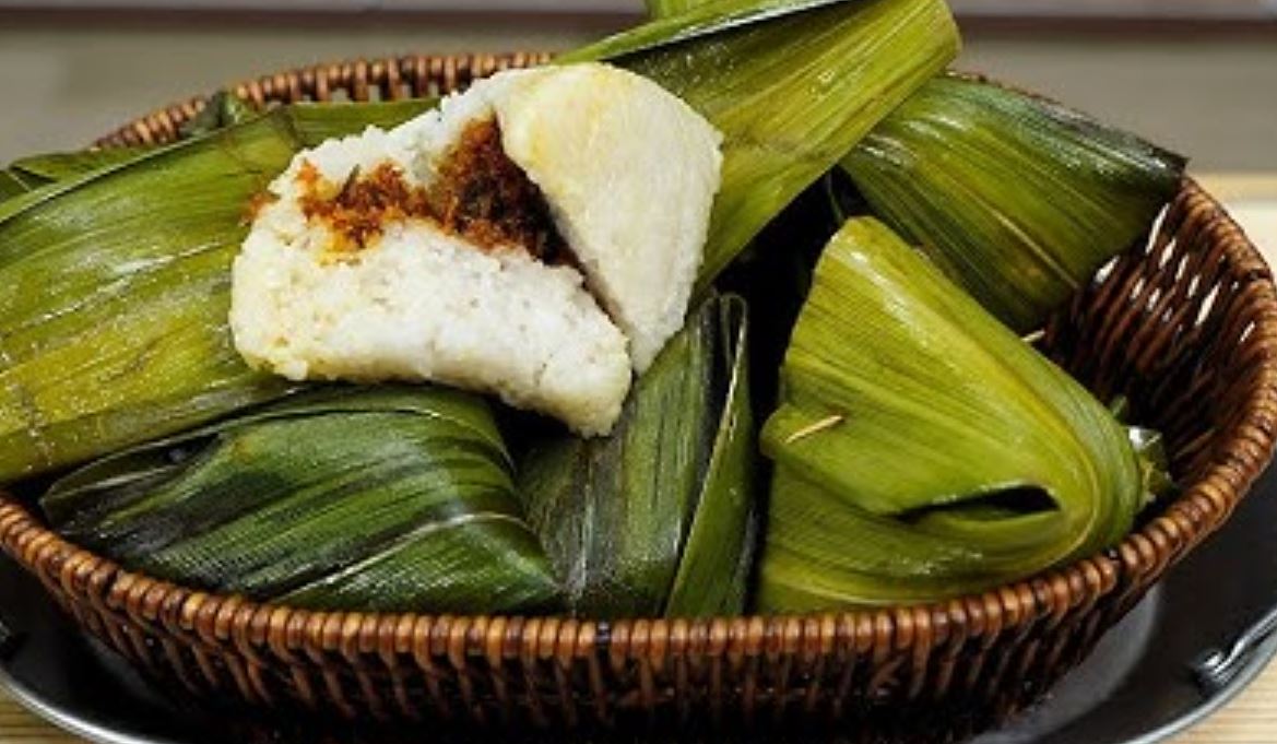 Resep pulut panggang isi ebi dan serundeng