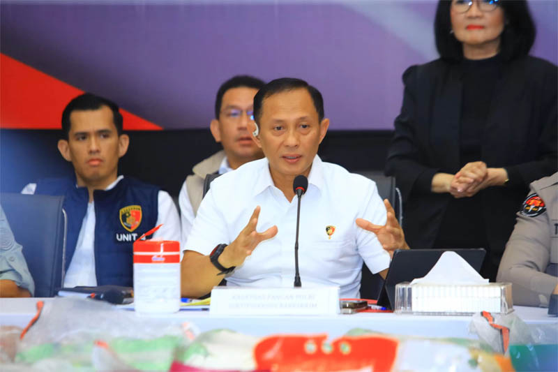 Kepala Satgas Pangan Polri Brigjen Pol Helfi Assegaf. Polisi tetapkan tiga tersangka baru dalam kasus beras oplosan, salah satunya Dirut BUMD.