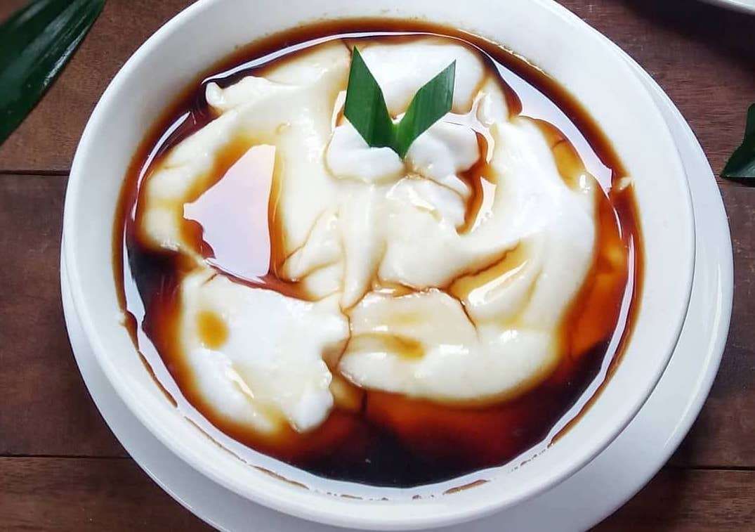 Ilustrasi bubur sumsum yang lembut.
