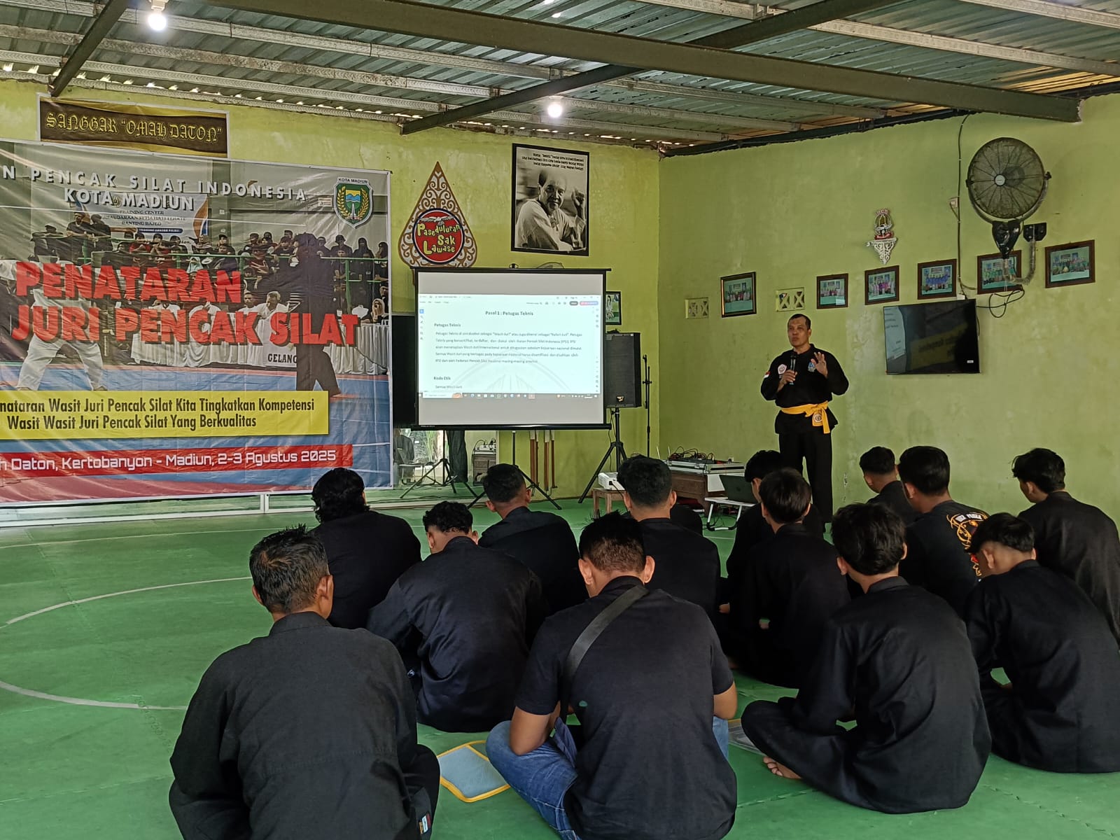 IPSI Kota Madiun menggelar proses pelatihan dan pembinaan perwasitan yang dilaksanakan pada Sabtu (2/8). FOTO: HENGKY RISTANTO/RADAR MADIUN