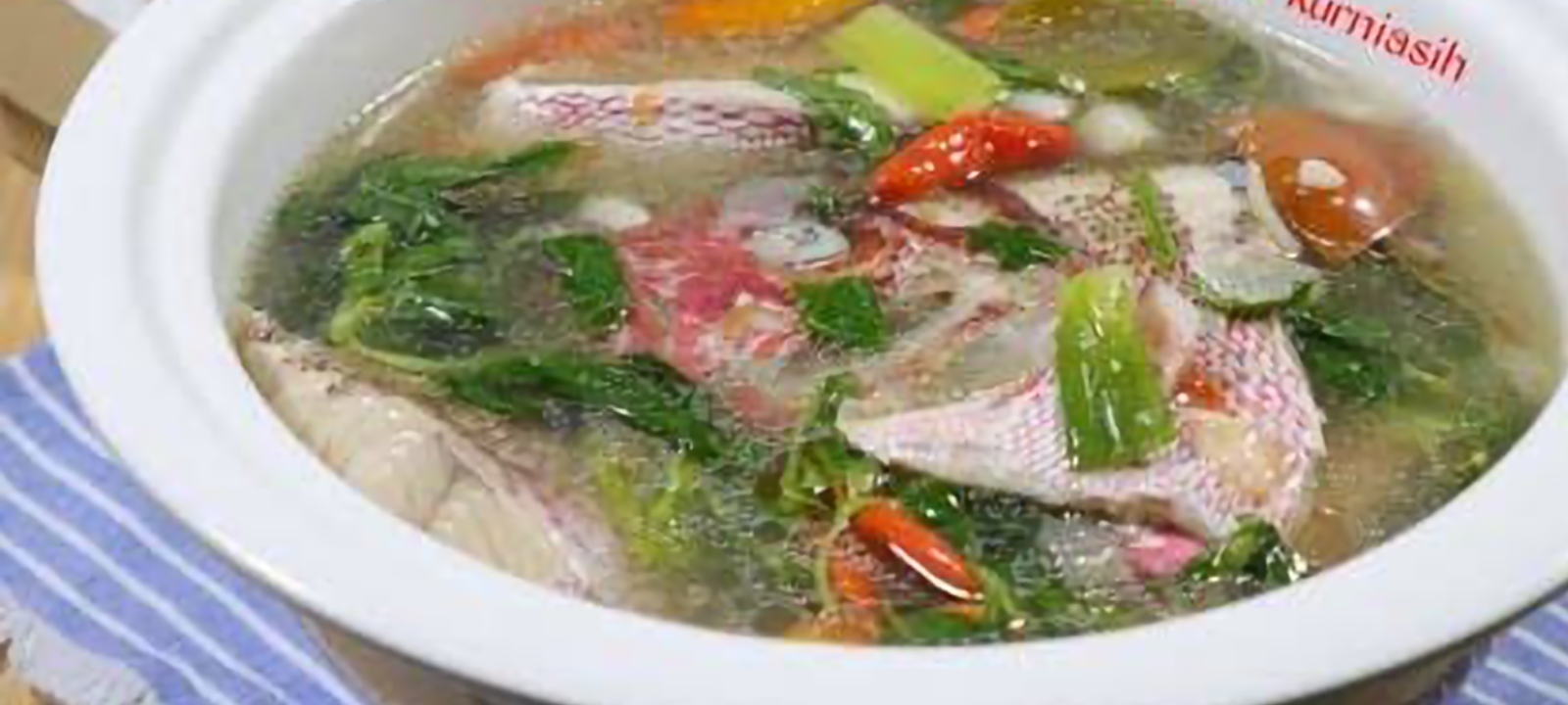 Sup ikan kakap dengan kuah bening.