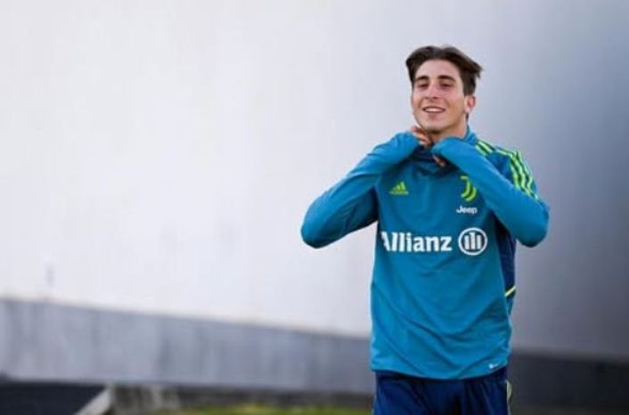 Fabio Miretti disebut bersedia pindah ke Napoli.