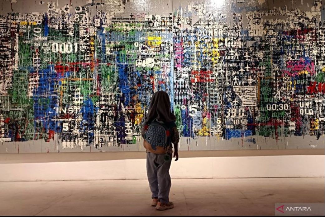 ARTSUBS 2025 di Surabaya menampilkan 130 seniman, karya digital, & pengalaman interaktif yang keren!