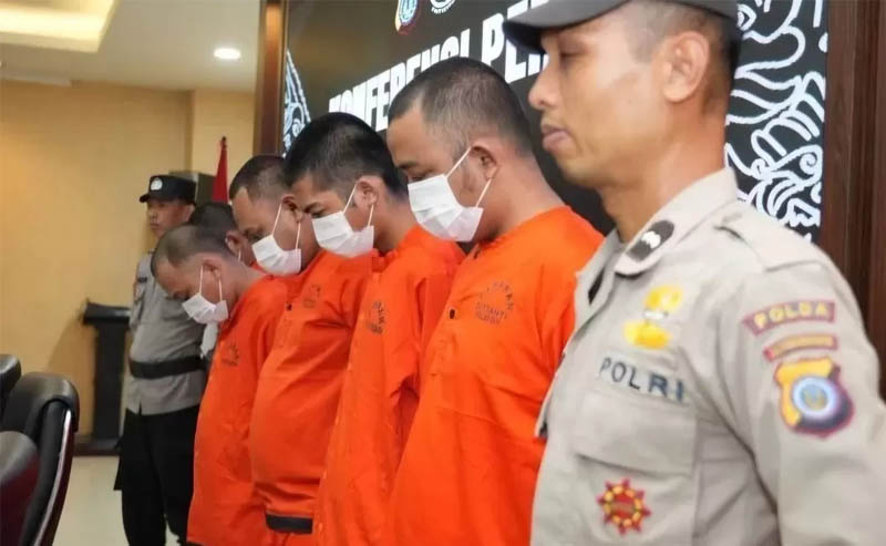 Pelaku judi online atau judol yang sempat membuat bandar rugi diringkus polisi dan ditetapkan tersangka.