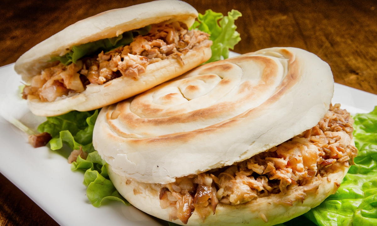 Ilustrasi Resep Rou Jia Mo Ayam Burger Cina