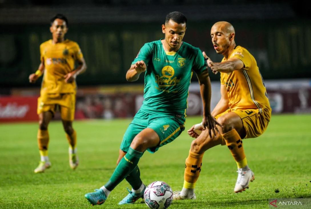 Leo Lelis saat membela Persebaya Surabaya pada pertandingan Group C Piala Presiden 2022 lalu.