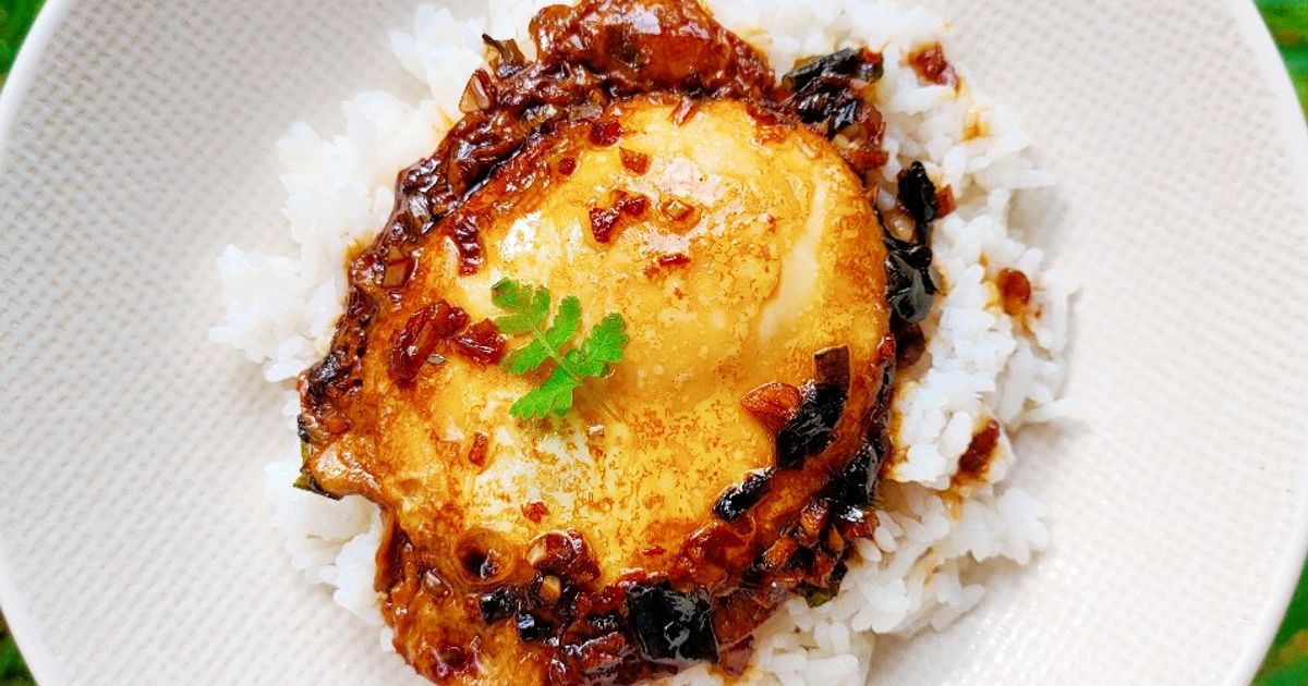 Ilustrasi Nasi Telur Kecap