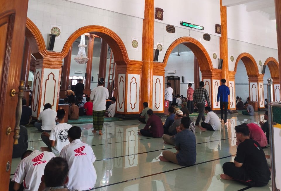 Masjid Agung R.M.A.A Tjokronegoro menjadi masjid terbesar dan bersejarah di Ponorogo. AHMAD GALUH MUSYAFA