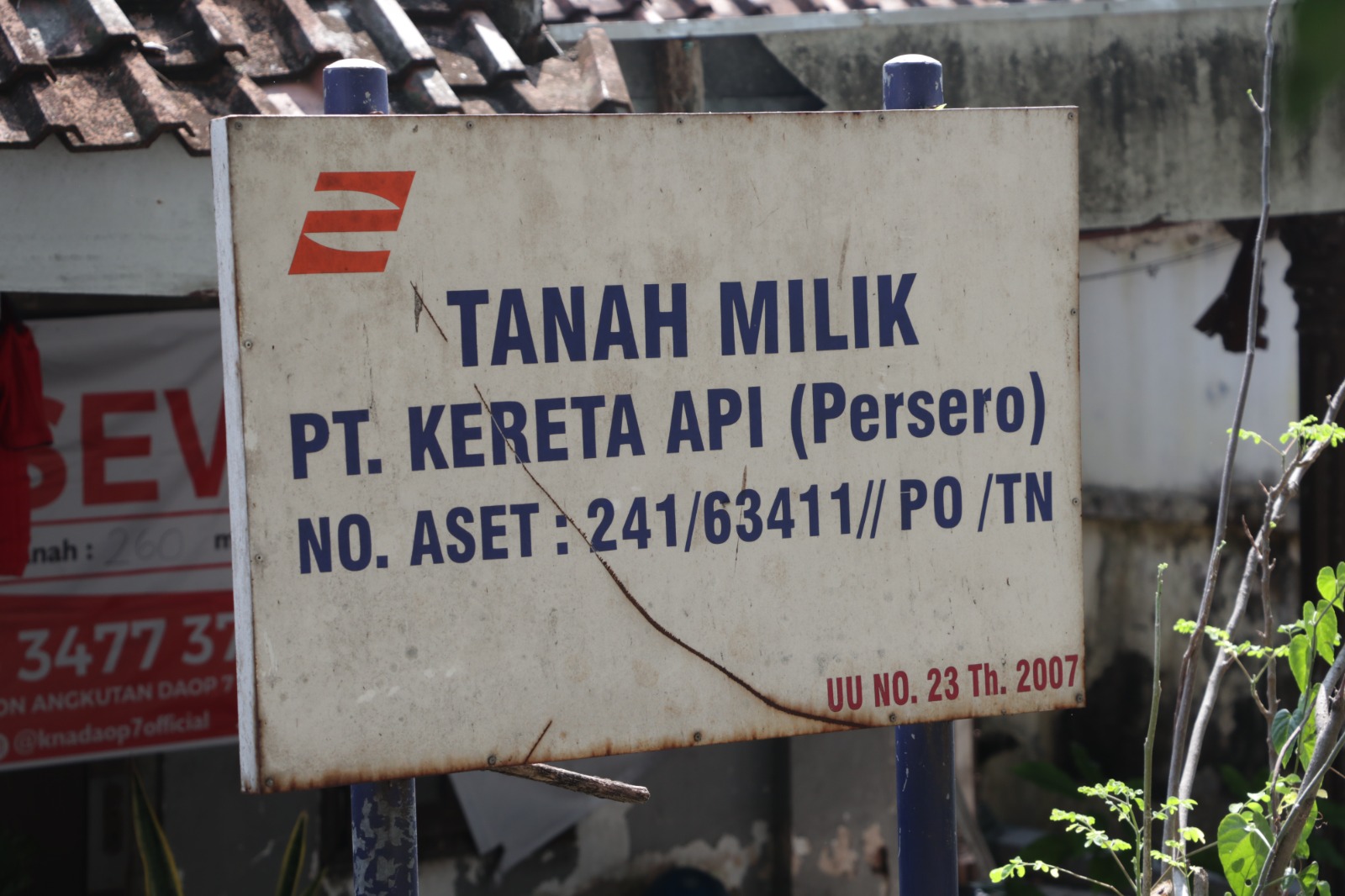 Jalur Kereta Api Madiun-Ponorogo yang sudah lama mati bakal direaktivasi kembali. FOTO: SUGENG DWI N/RADAR PONOROGO