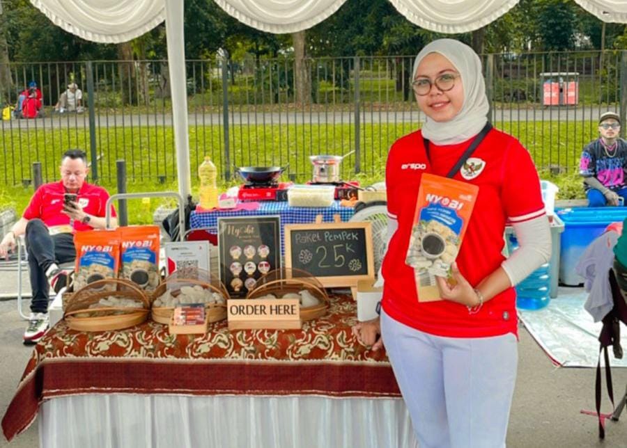 Rumah BUMN RI antar UMKM Pembpek Kreasi Nyobi hasil dari olahan tangan Widya bisa naik kelas. FOTO: DOK BRI