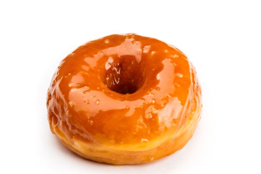Donat karamel kriuk manis di luar, lembut empuk di dalam. Resep simpel bikin donat ala bakery di rumah!