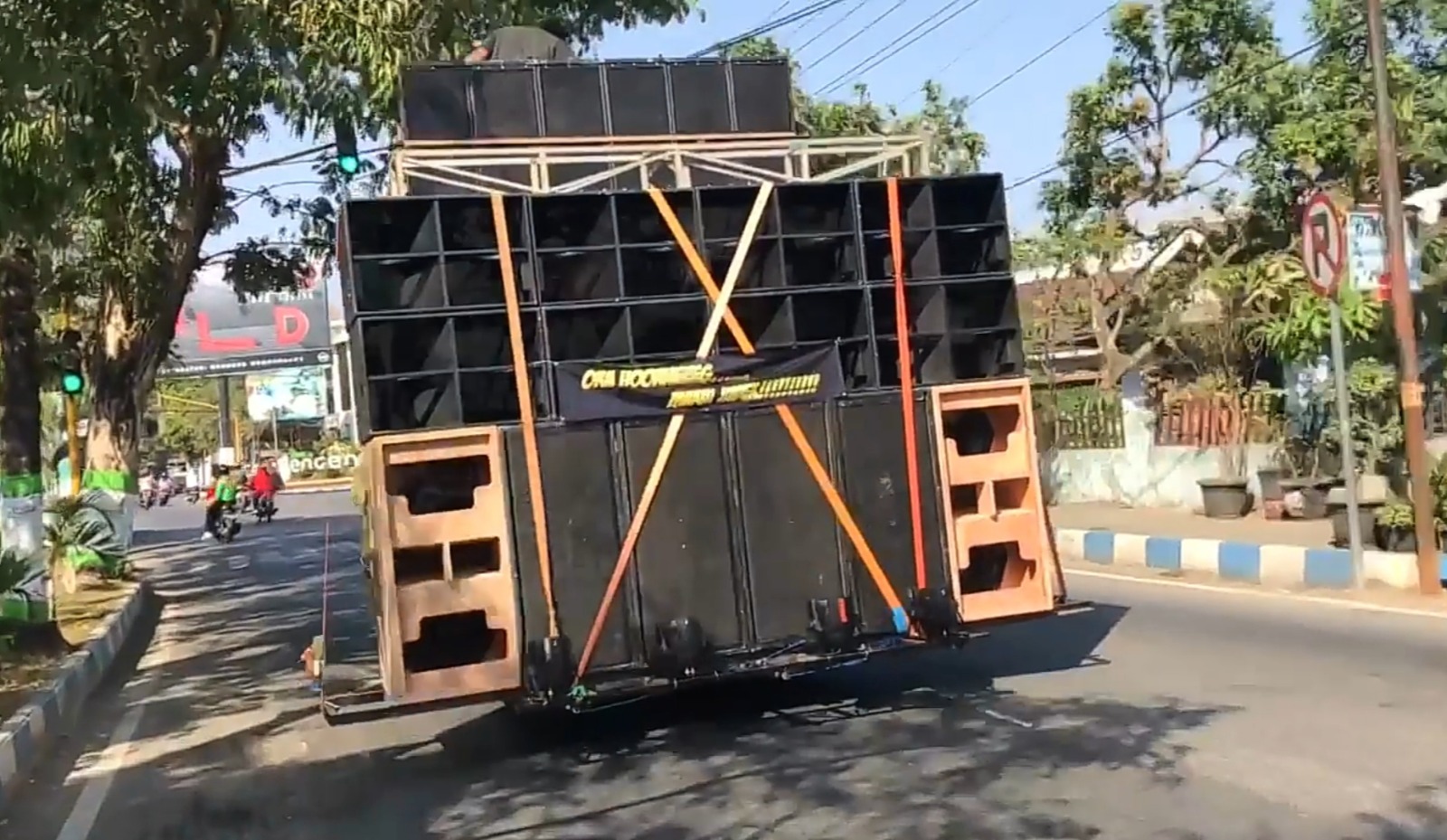 Sejumlah pelaku usaha sound system di Pacitan menilai kebisingan berlebihan lebih sering terjadi karena permintaan konsumen, bukan inisiatif penyedia.