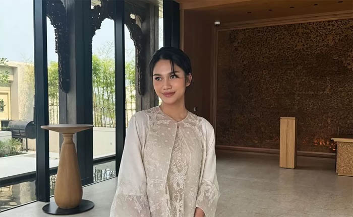 Azizah Salsha. Istri Pratama Arhan ini melaporkan pemilik dua akun yang kerap menudingnya berselingkuh.