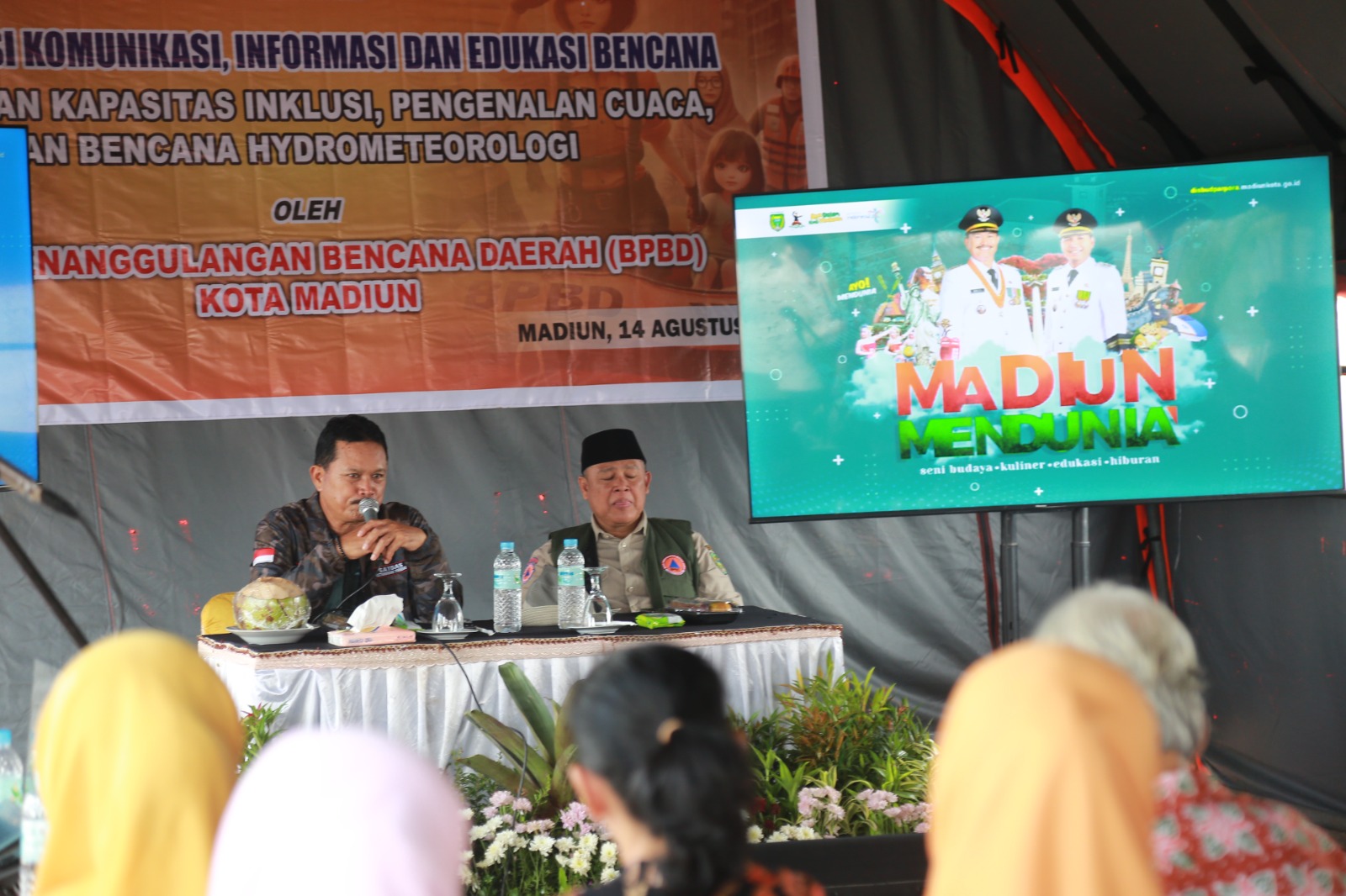 Pemkot Madiun menggalakkan antisipasi bencana menyusul masih turunnya hujan disertai angin di Agustus ini.  BAGAS BIMANTARA/RADAR MADIUN