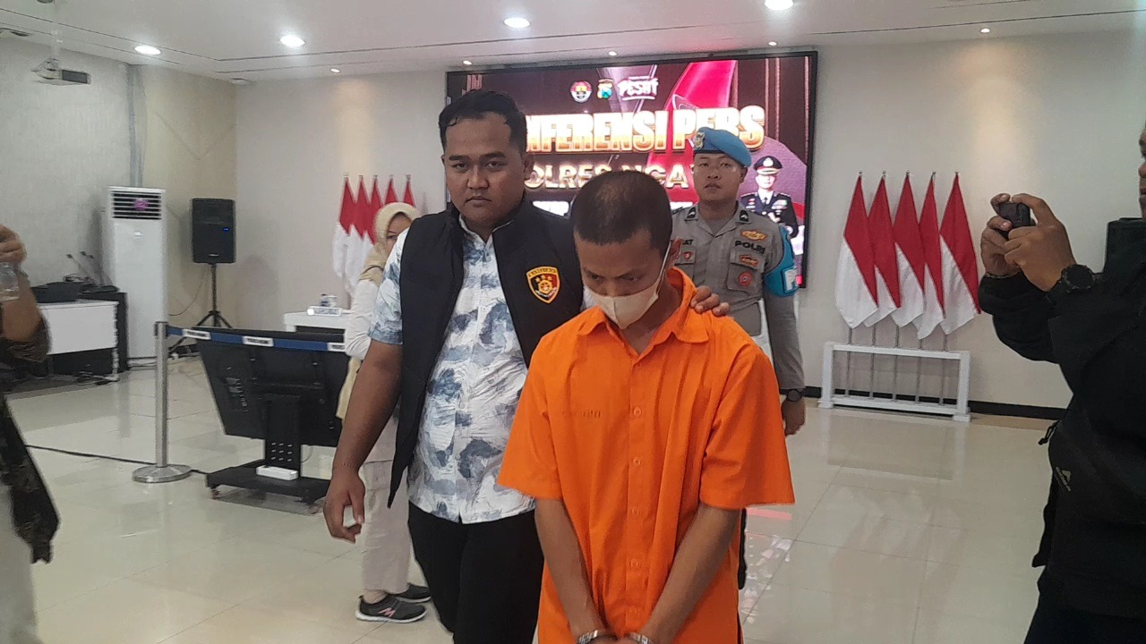 MZN diciduk polisi atas kasus pencabulan anak di bawah umur. FOTO: ASEP SYAEFUL BACHRI/JAWA POS RADAR NGAWI