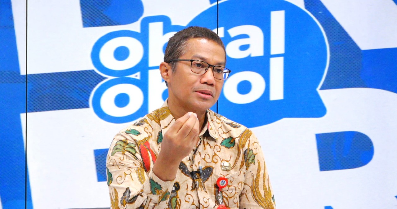 Direktur RSUD dr Soedono, dr Ananda Haris, Sp.BS., MARS menjelaskan tentang layanan pasien. DOK RADAR MADIUN