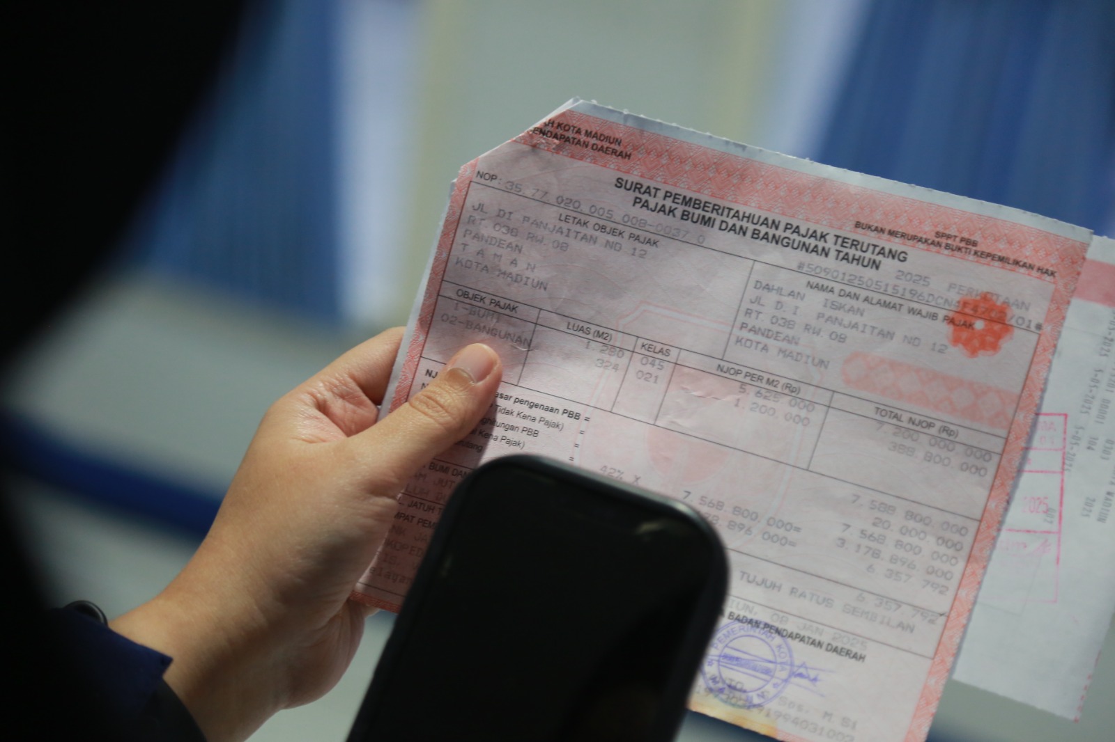 BKD Pacitan telah menyebarkan SPT PBB kepada wajib pajak. BAGAS BIMANTARA/RADAR MADIUN