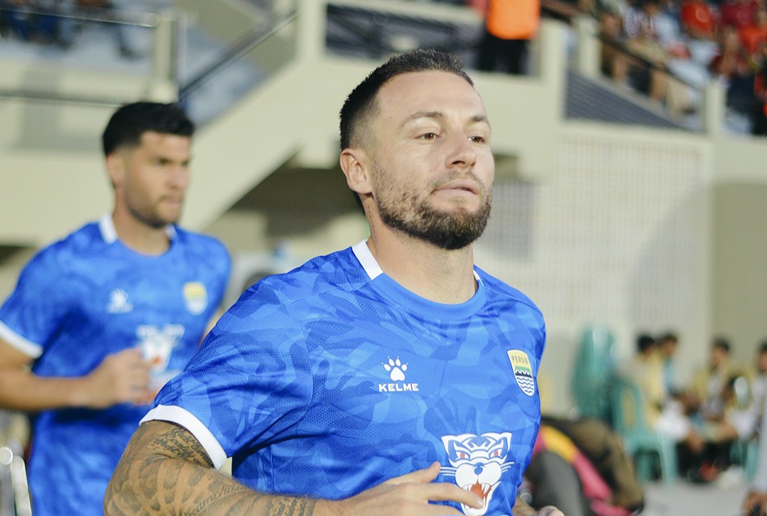 Marc Klok dipanggil di FiFA matchday.