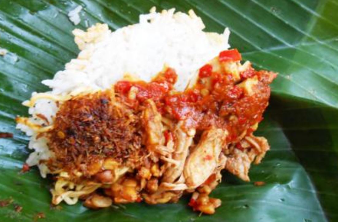 Ilustrasi nasi jinggo khas Bali