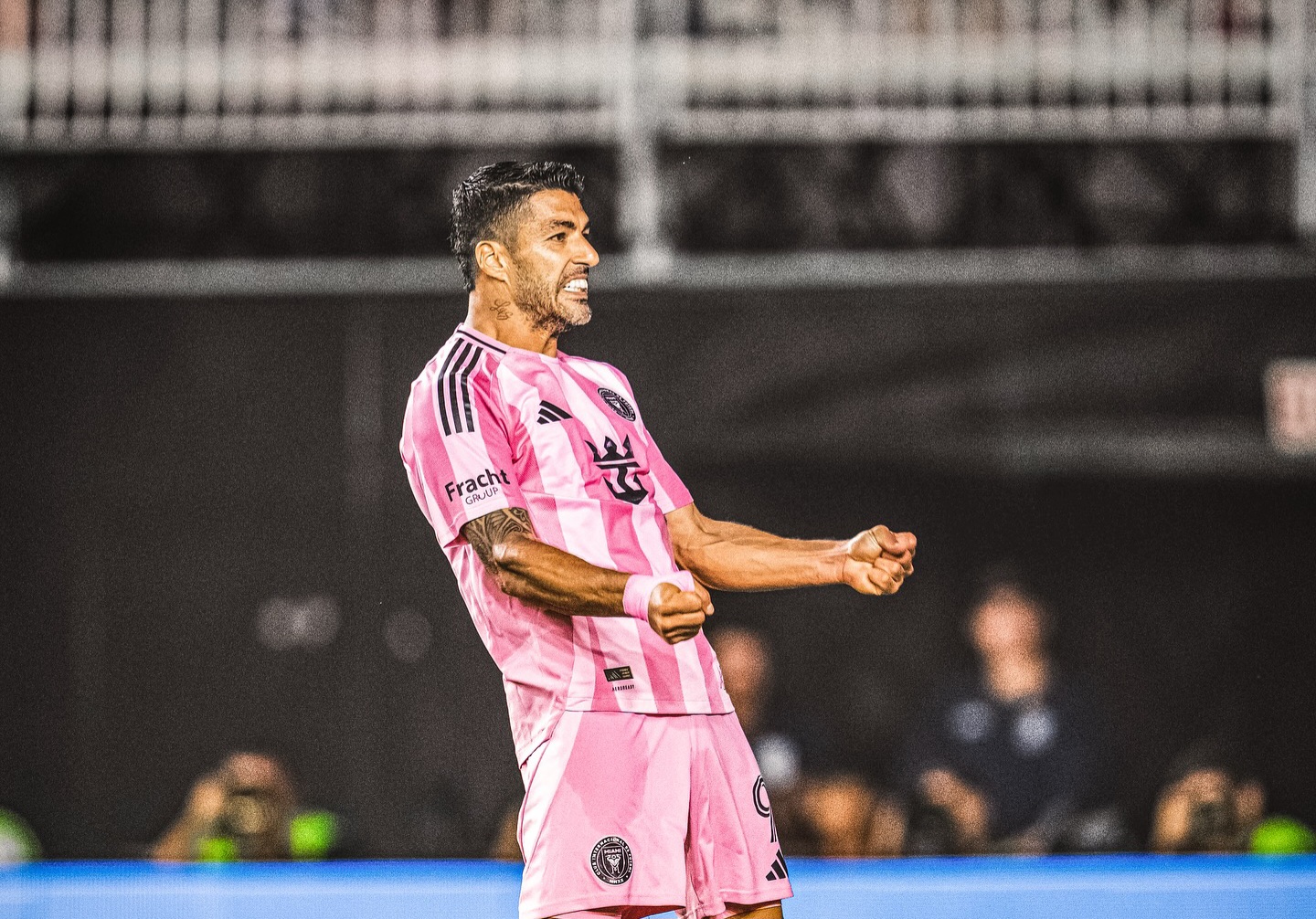 Luis Suarez brace.