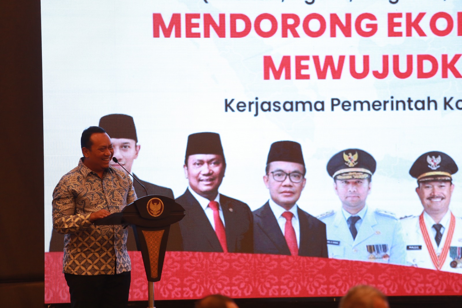 Kepala daerah se-Madiun Raya bersama Kemenko Perekonomian membahas 37 usulan program kawasan Pawitandirogo. FOTO: BAGAS BIMANTARA/RADAR MADIUN