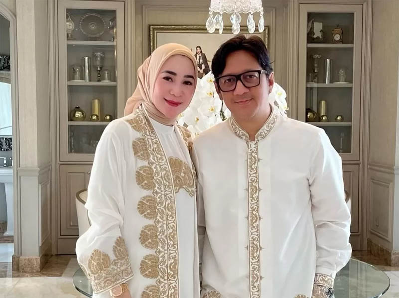 Postingan terakhir Andre Taulany bersama sang istri Rien Wartia Trigina di Instagram pada 22 April 2023 silam.