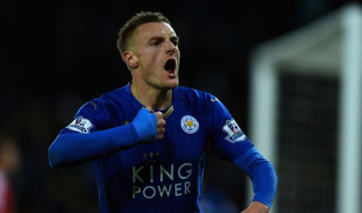 Aksi striker kawakan Jamie Vardy saat bermain untuk Leicester City di Liga Inggris.