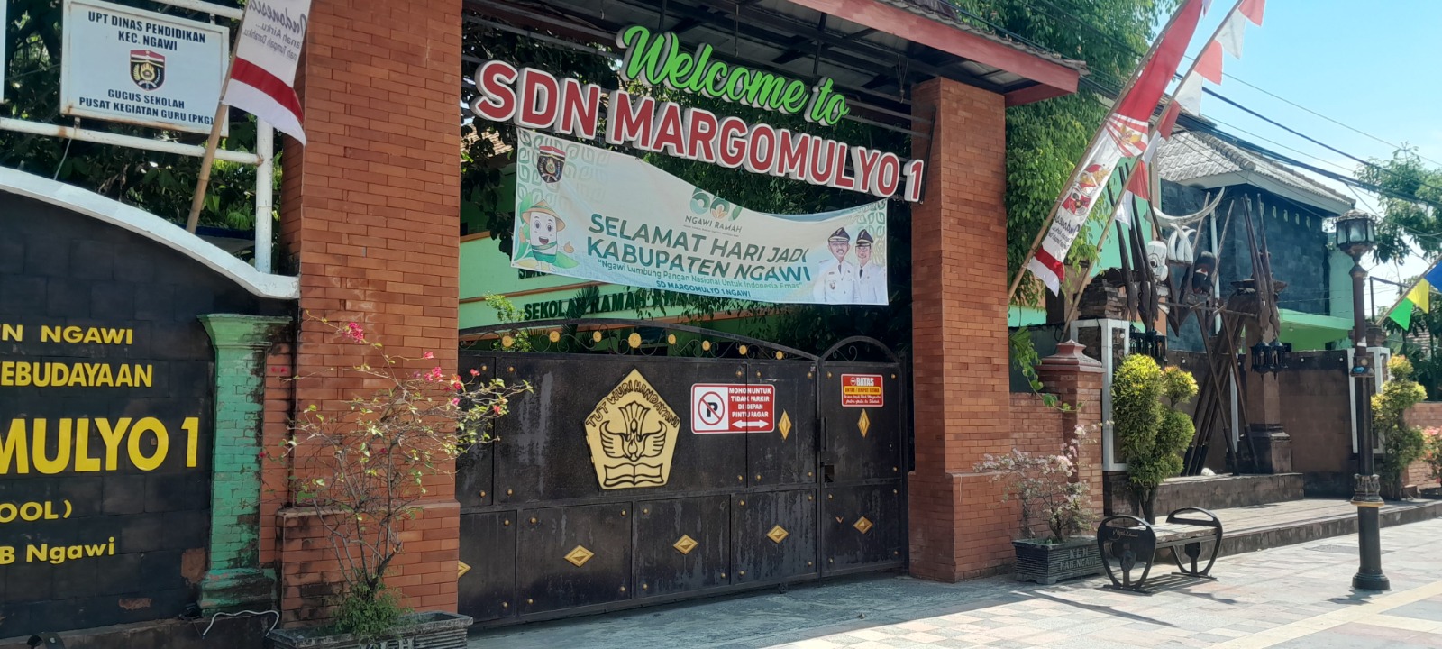 Aktivitas belajar-mengajar di SDN 1 Margomulyo kosong karena siswa belajar secara daring akibat adanya demo di kantor DPRD. ASEP SYAEFUL/RADAR NGAWI