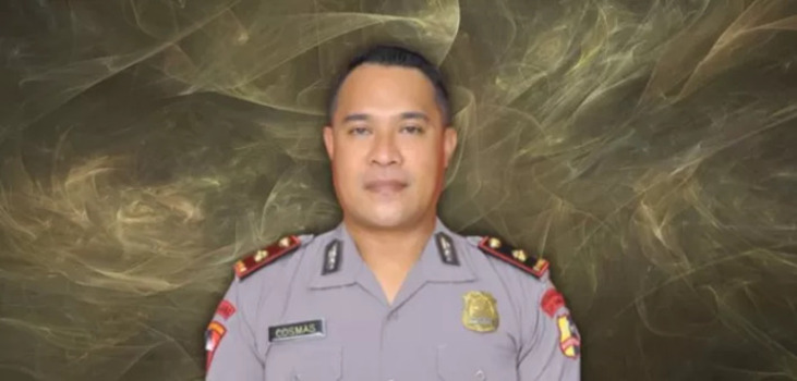 Komandan Batalyon C Resimen IV Pasukan Pelopor Korps Brimob Polda Metro Jaya, Kompol Cosmas Kaju Gae