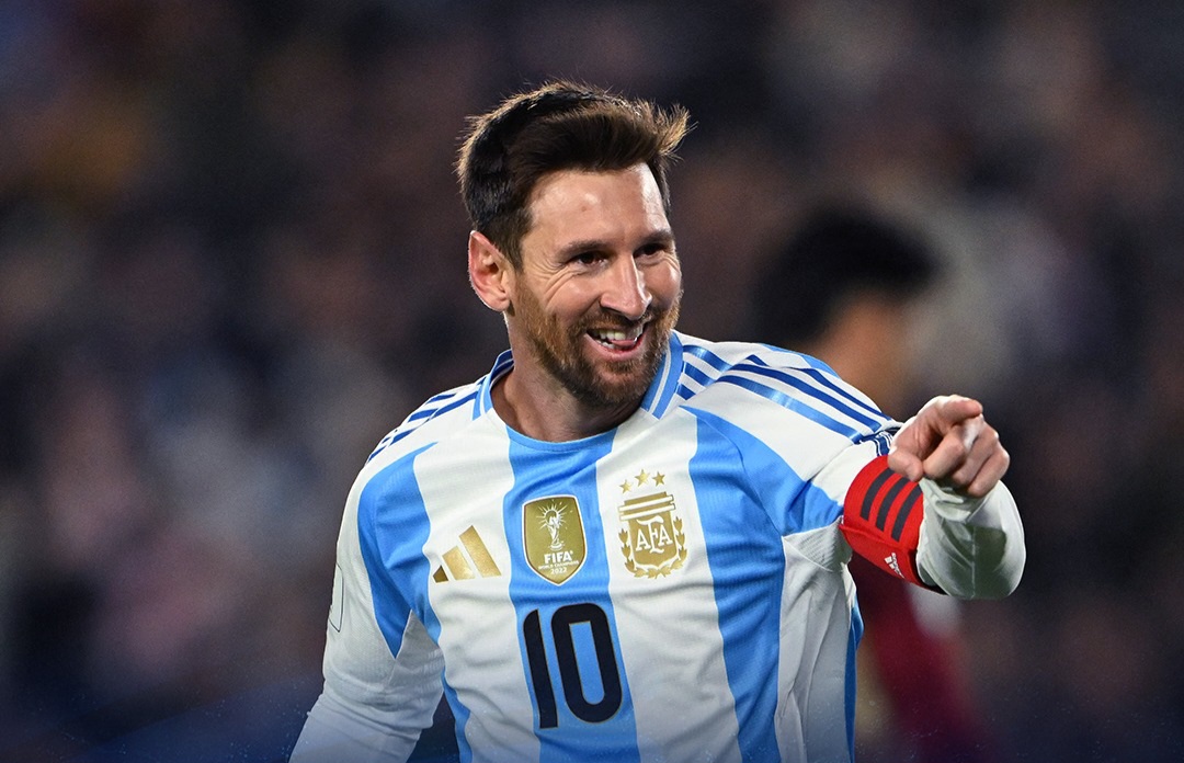 Messi cetak brace hari ini.