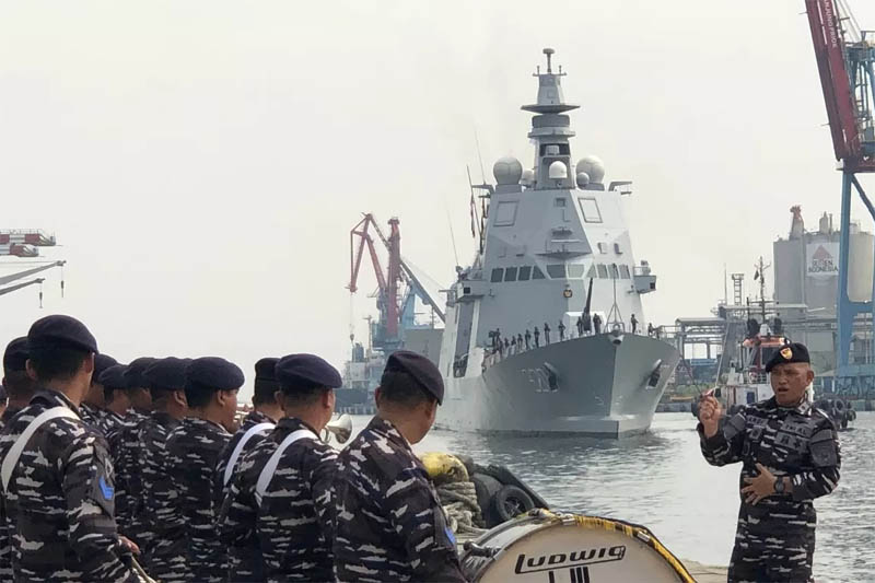 Kapal perang KRI Brawijaya-320 yang dibeli dari Italia tiba di Dermaga 107, Pelabuhan Tanjung Priok, Jakarta Utara, Senin 8 September 2025.