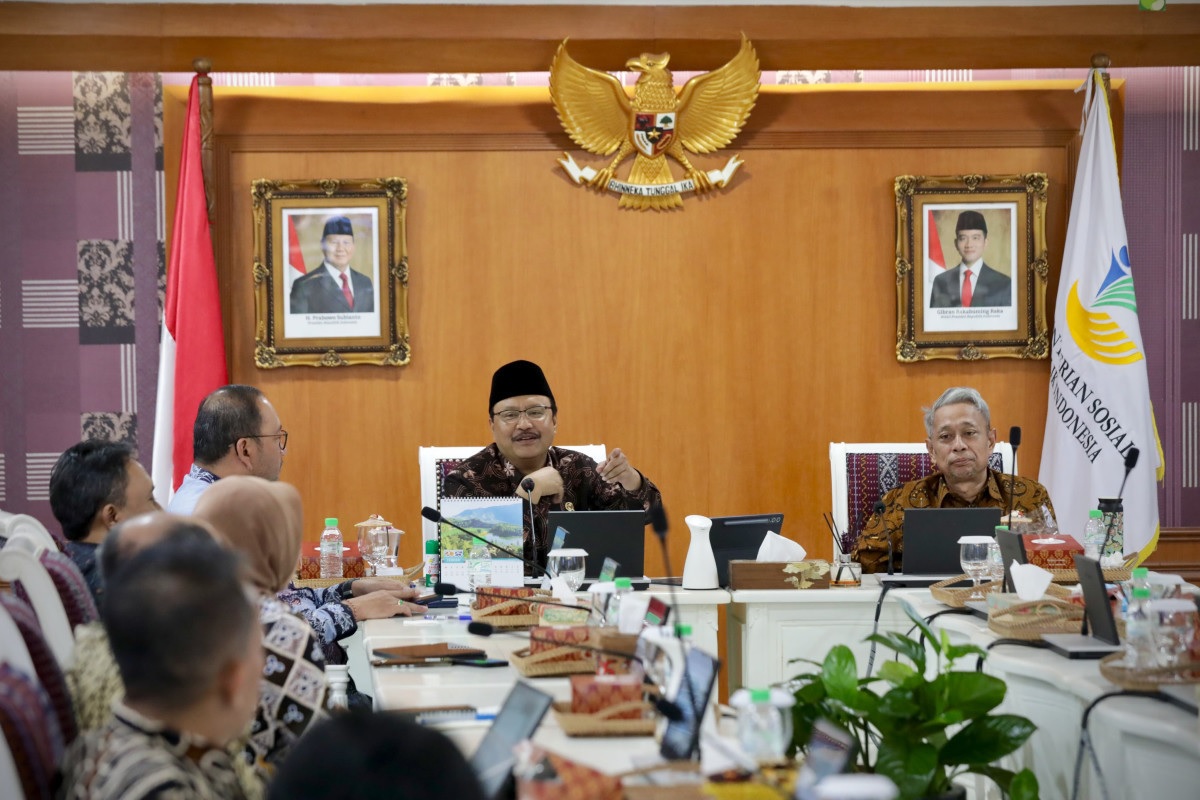Menteri Sosial Saifullah Yusuf