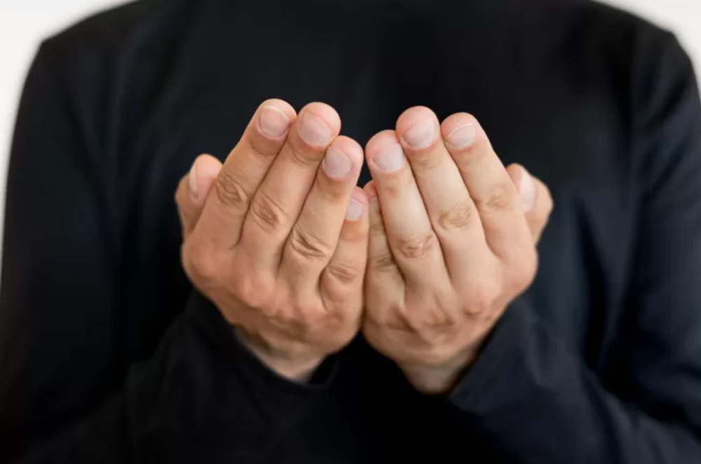 Doa Rasulullah untuk Mengusir Jin Ifrit Membawa Obor Api, Diajarkan Malaikat Jibril: Arab, Latin, dan Artinya Lengkap