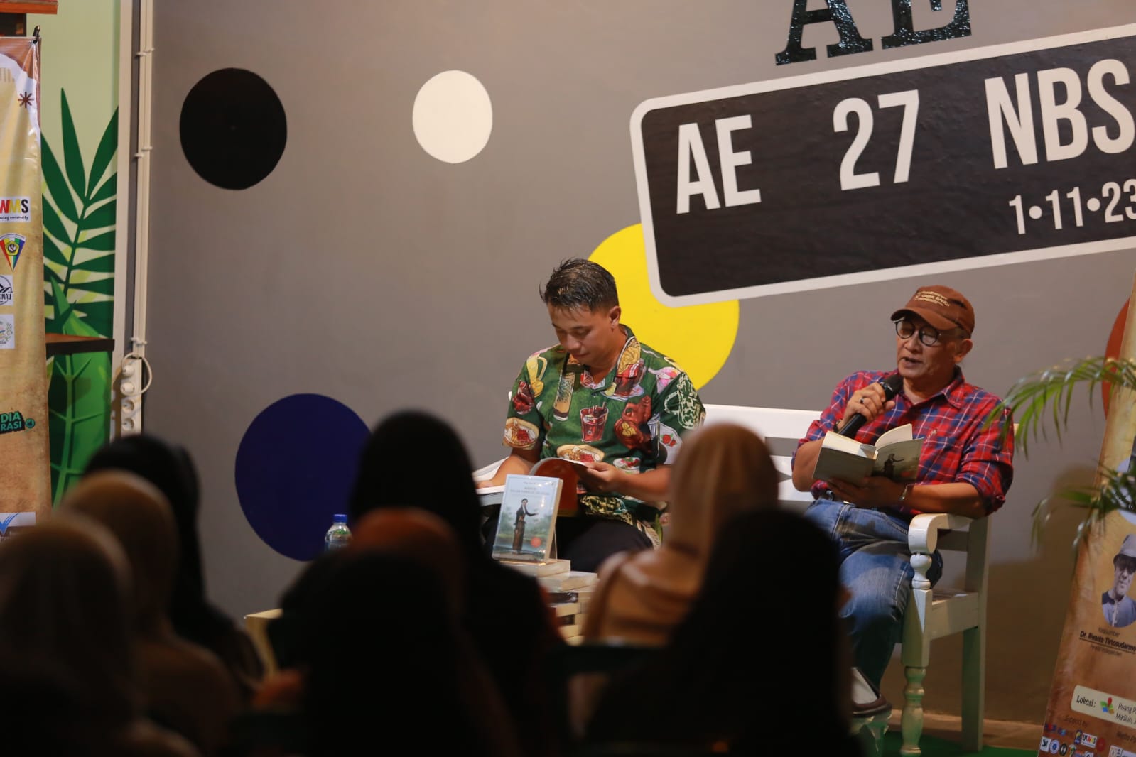 NBS UMM hadir di Madiun dengan fasilitas Ruang Plat AE, wadah baru bagi komunitas literasi dan mahasiswa untuk berkarya. BAGAS BIMANTARA/RADAR MADIUN