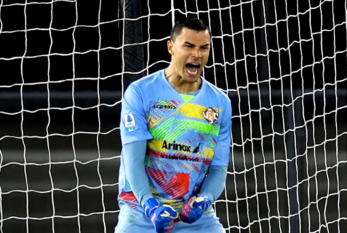 Emil Audero melakukan sejumlah save di babak pertama.