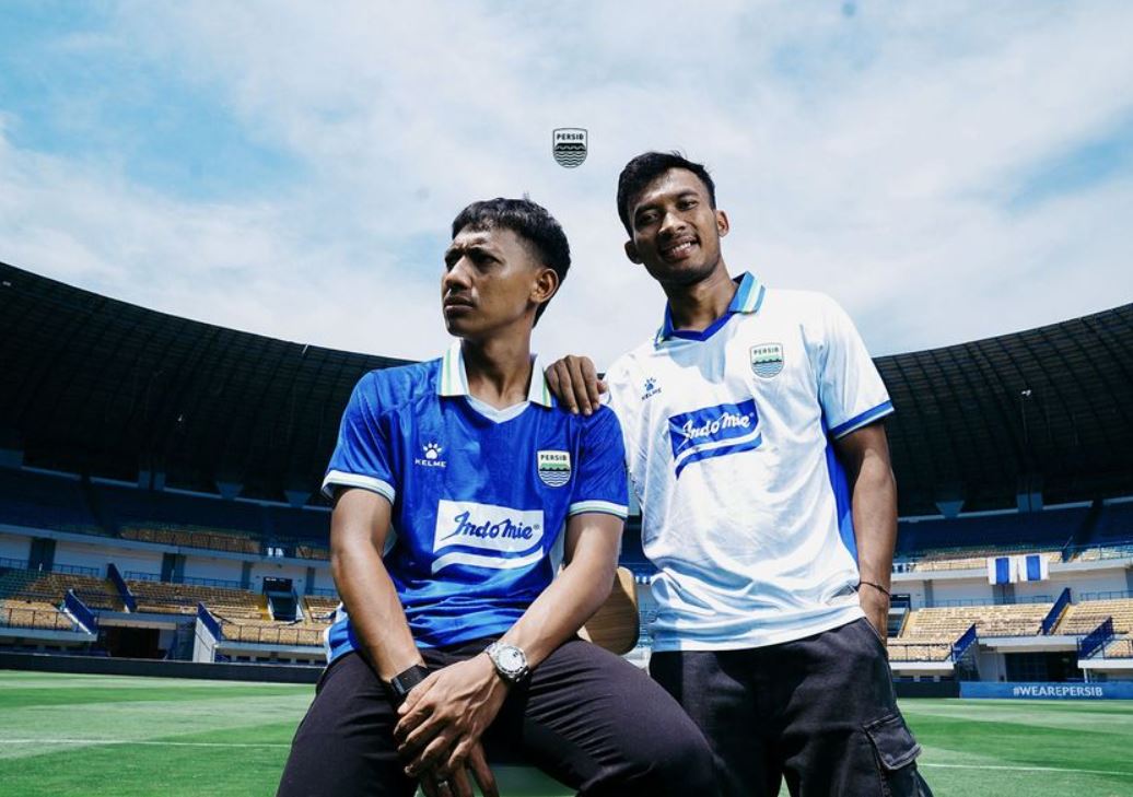 Jersey khusus Persib Bandung yang dipakai di kompetisi ACL 2.