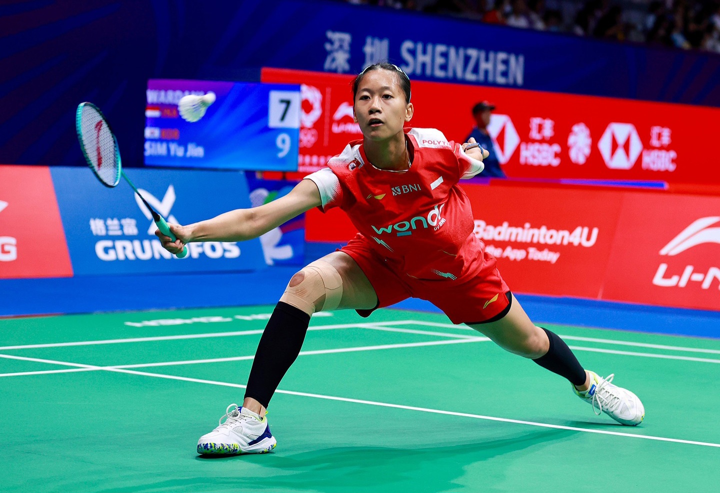 Putri KW tantang Akane Yamaguchi.