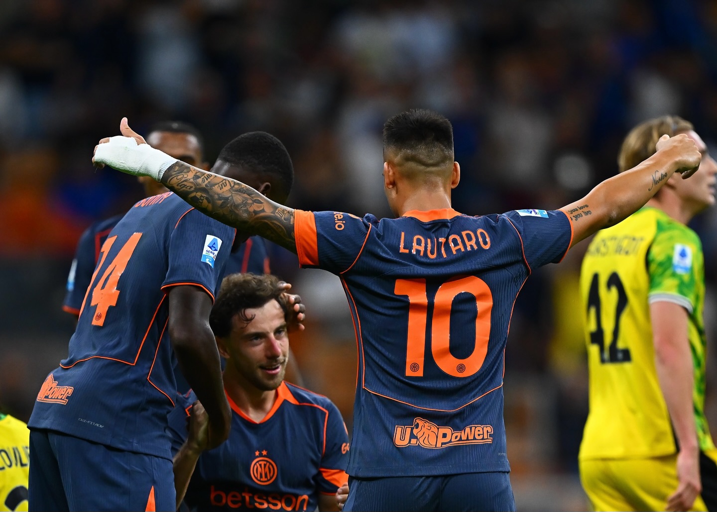 Inter menang 2-1.
