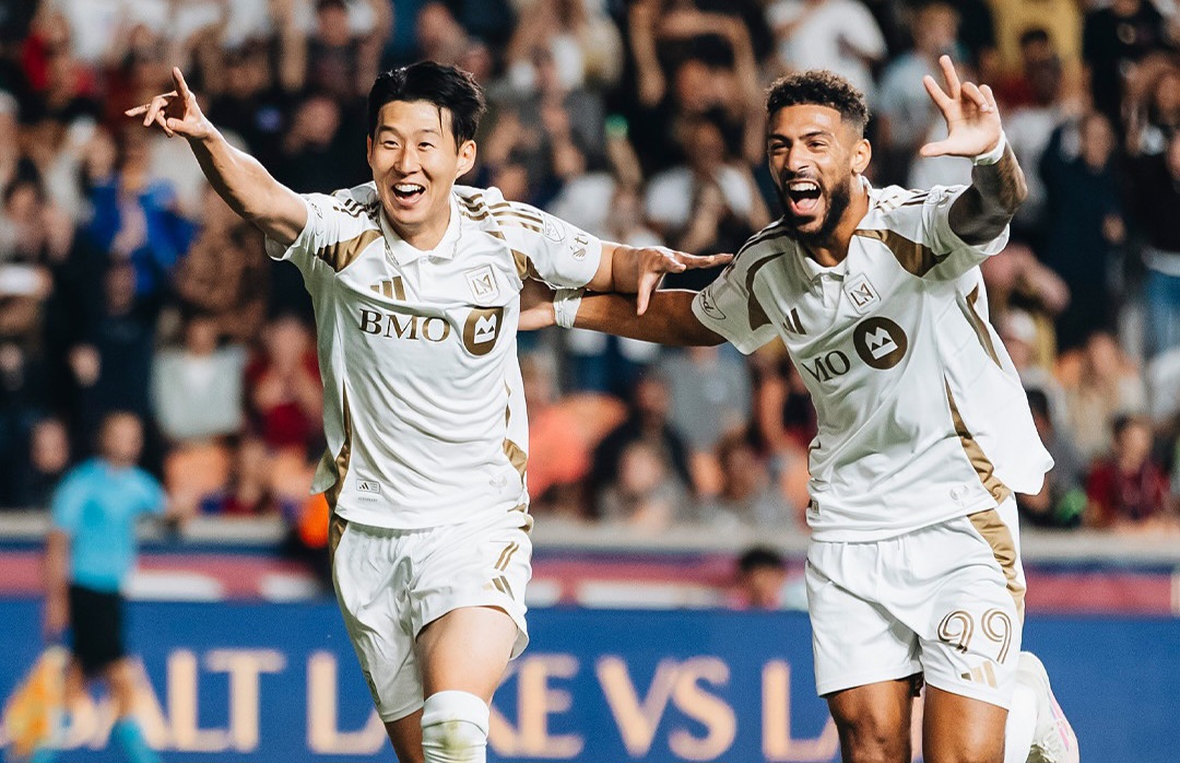 Son Heung Min nyekor di babak pertama.