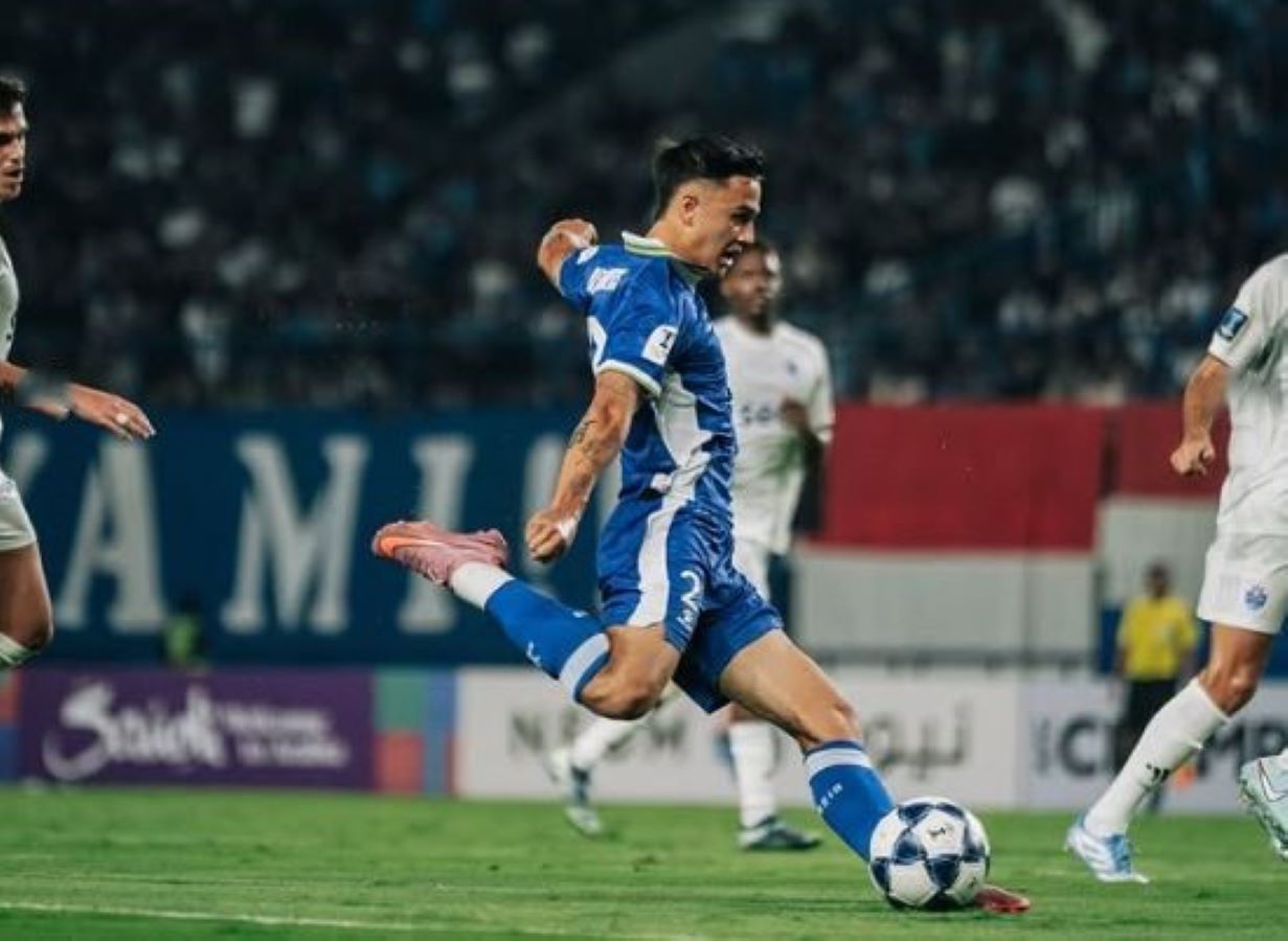 Eliano Reijnders, pemain serba bisa yang jadi andalan Persib Bandung.