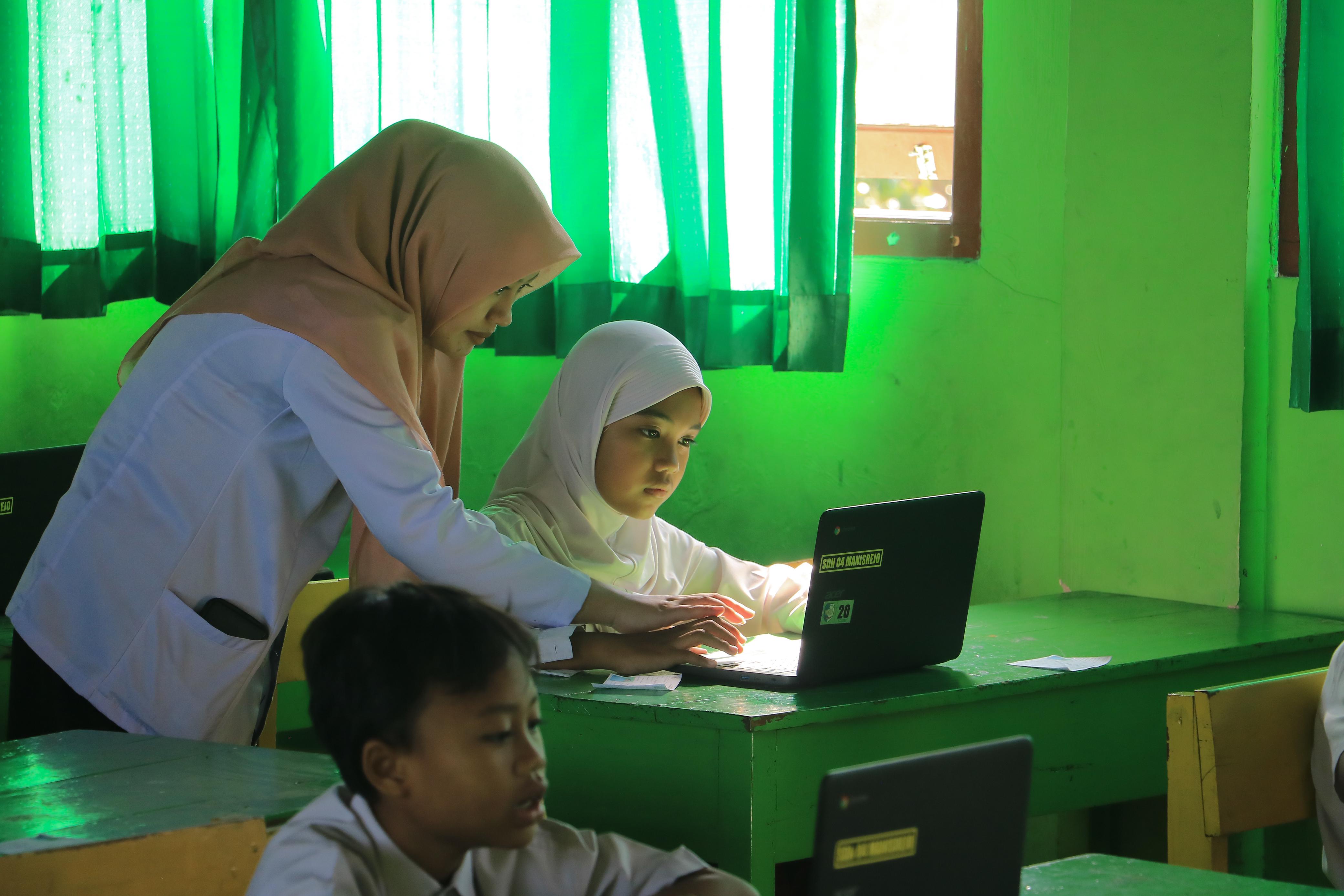 Kepala Dispendik Kota Madiun Lismawati menegaskan peningkatan kualitas SDM pendidikan menjadi fokus program 2025.