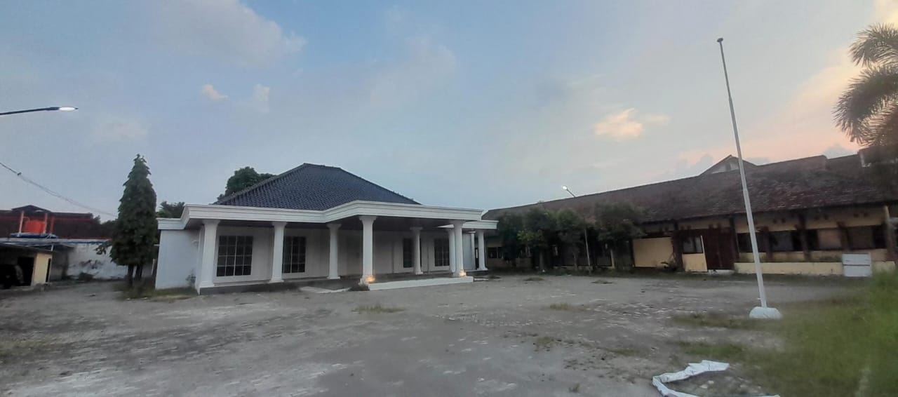 Rumah dinas Wabup Ngawi di Jalan MH Thamrin segera ditempati setelah kelengkapan perabotan siap dan optimalisasi fasilitas selesai. ASEP SYAEFUL/RADAR MADIUN