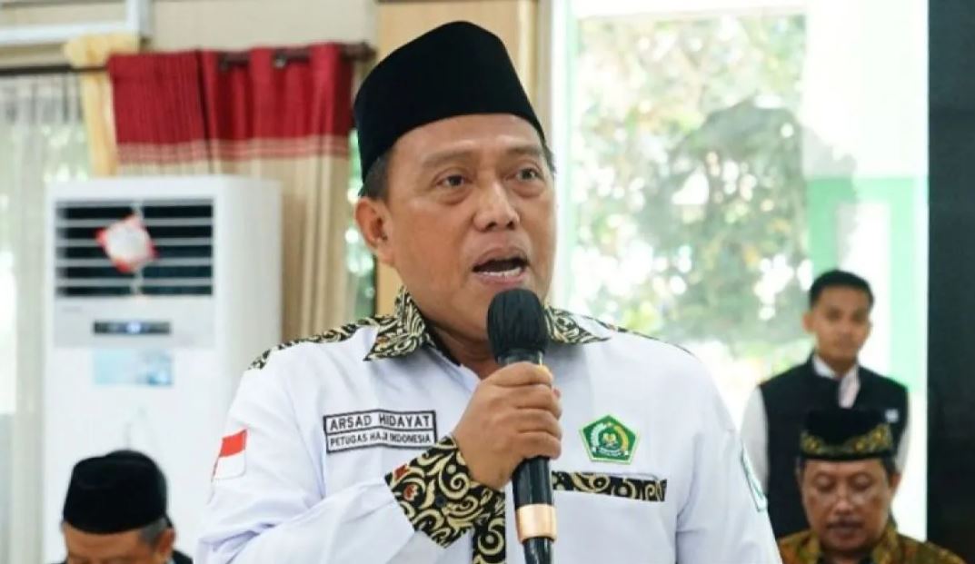 Direktur Urusan Agama Islam dan Bina Syariah Kemenag, Arsad Hidayat, menegaskan bahwa fenomena pinjol dan judol kini merusak ketahanan ekonomi keluarga.