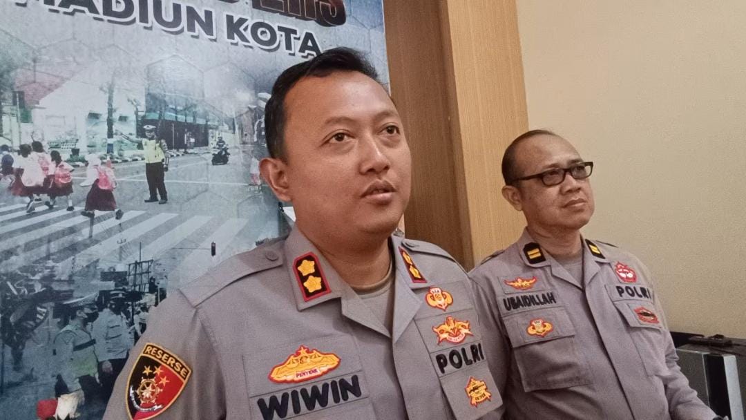 Kapolres Madiun Kota AKBP Wiwin Junianto Supriyadi memastikan proses hukum Iptu BS berjalan sesuai prosedur usai penangkapan kasus sabu. HENGKY RISTANTO/RADAR MADIUN