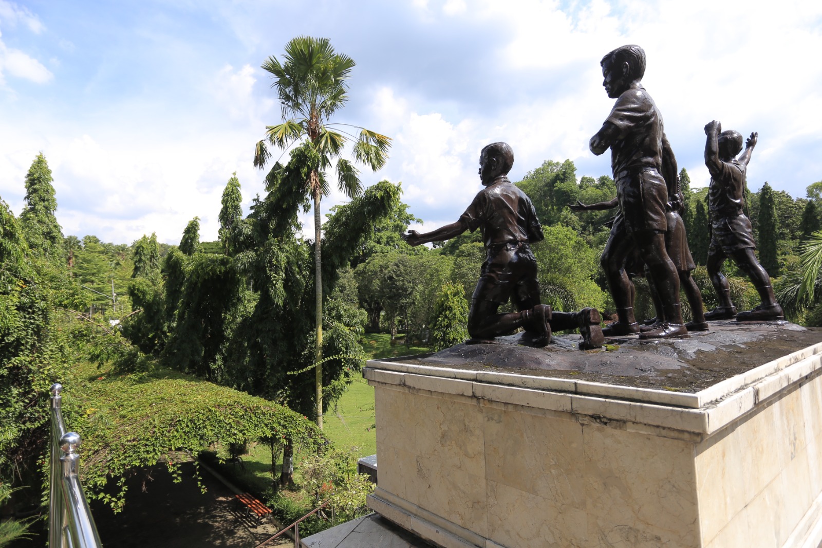 Monumen Kresek di Kare menjadi pengingat kekejaman peristiwa Madiun 1948 yang menelan banyak korban. DOK RADAR MADIUN