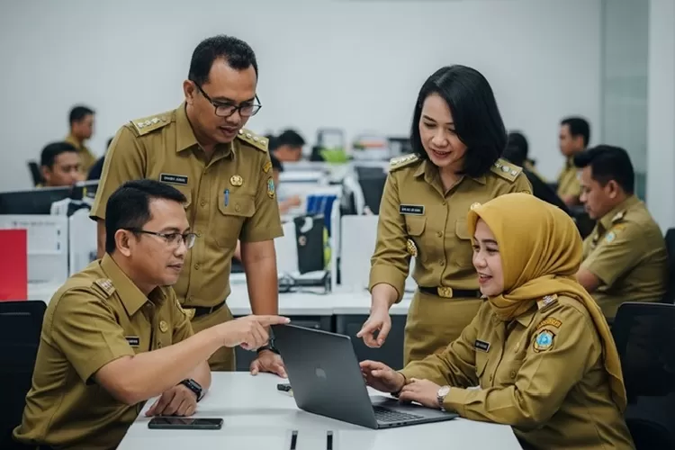 Revisi UU ASN bakal mengubah sistem kepegawaian, penghapusan honorer, hingga penguatan merit.